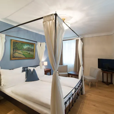 Boutiquehotel Amadeus 4*