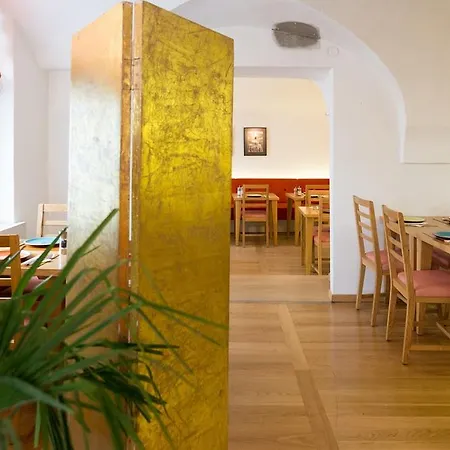 Boutiquehotel Amadeus 4*