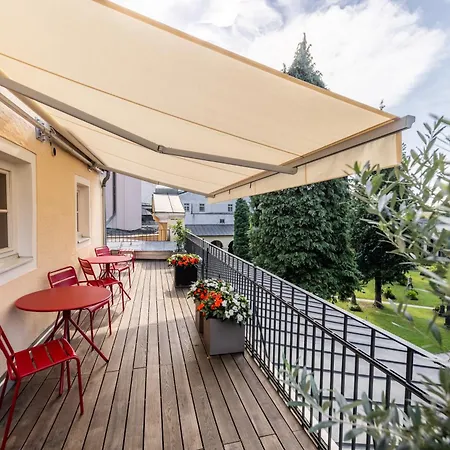 Altstadthotel Amadeus Hotel 4*