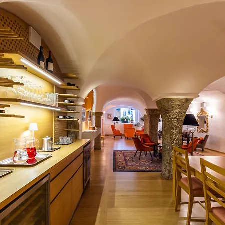 Boutiquehotel Amadeus 4*