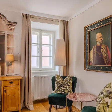 Boutiquehotel Amadeus Otel 4*