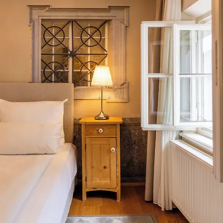Boutiquehotel Amadeus 4*