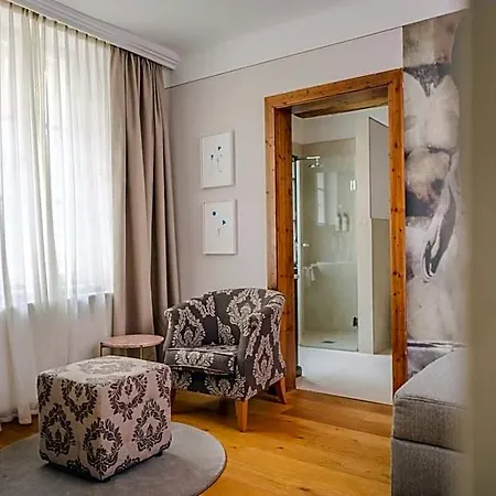 Hotell Boutiquehotel Amadeus 4*
