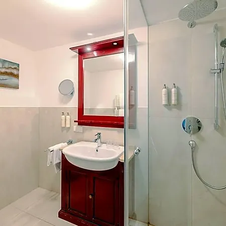 Boutiquehotel Amadeus Ξενοδοχείο 4*