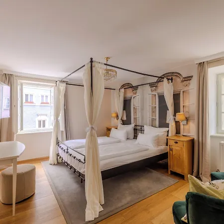 Hotel Boutiquehotel Amadeus 4*