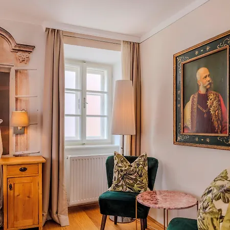 Hotel Boutiquehotel Amadeus 4*