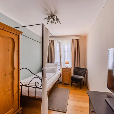 Boutiquehotel Amadeus Otel